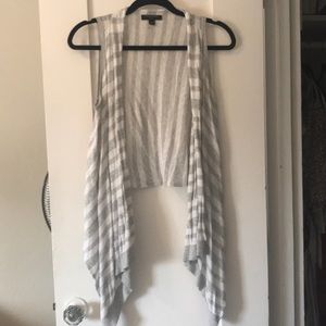 Cropped sweater vest